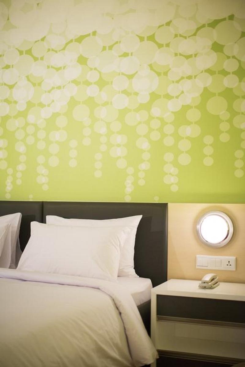 Zest Jemursari By Swiss-Belhotel International Surabaya Exterior foto
